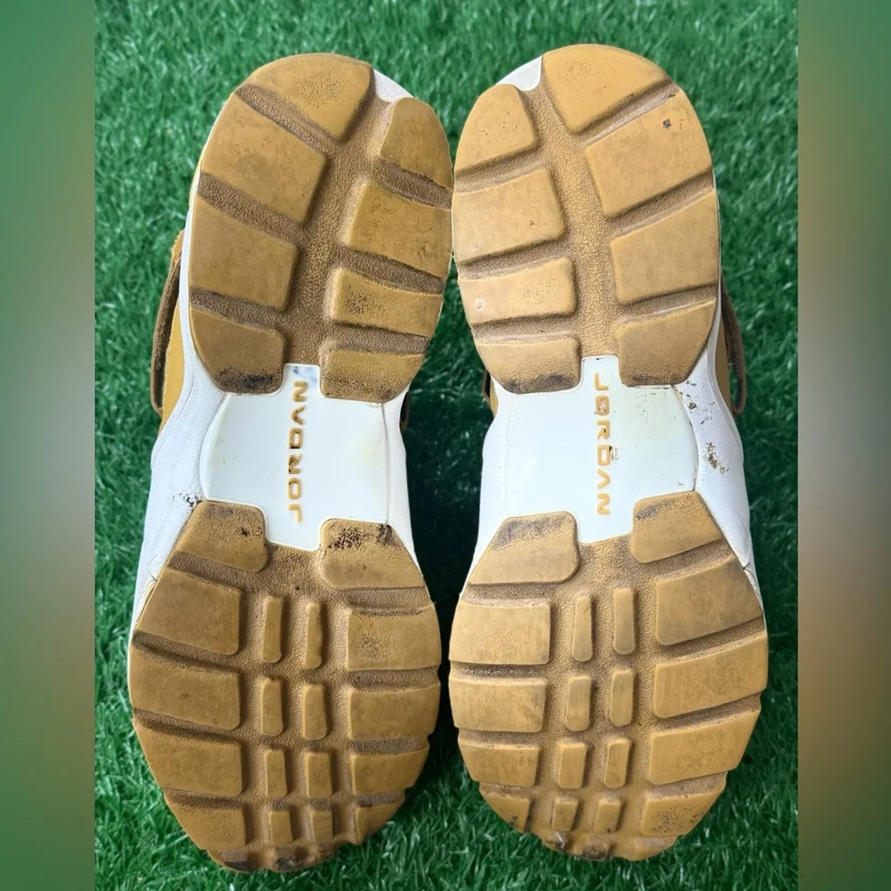 Men’s Jordan Trunner LX‎ High Golden Harvest Size 12